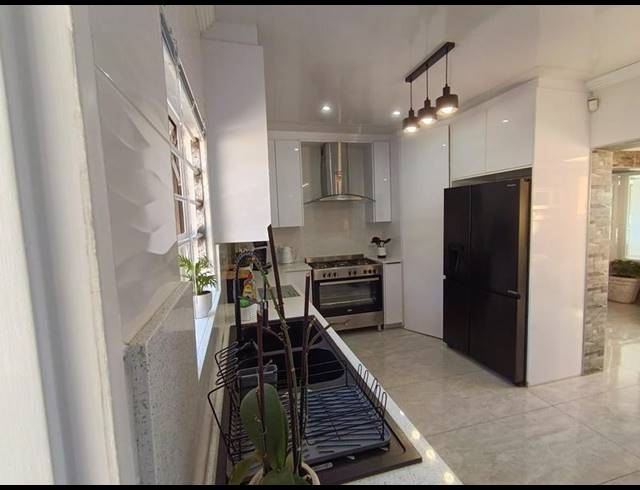 4 BEDROOM HOUSE FOR SALE IN BRACKENDOWNS